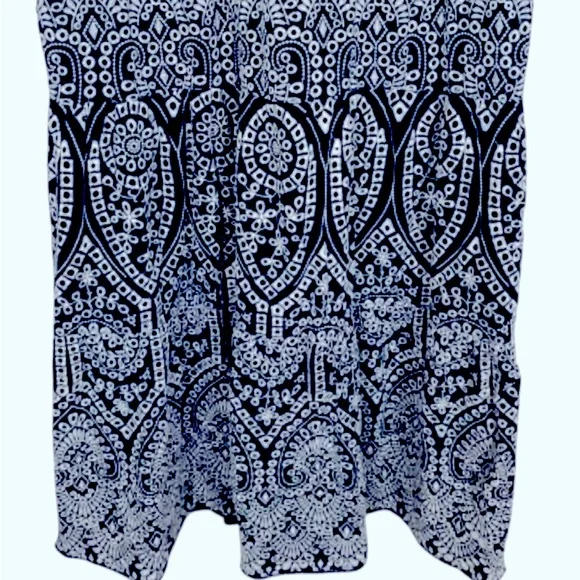 Chico's Eyelet Tiered Sundress Embroidered
Maxi Blue White Size 14/2.5 Dress - Picture 9 of 13